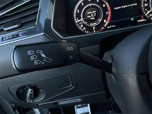 Used 2019 Volkswagen Tiguan SEL R-Line w/ 3rd Row Seat Package image 30