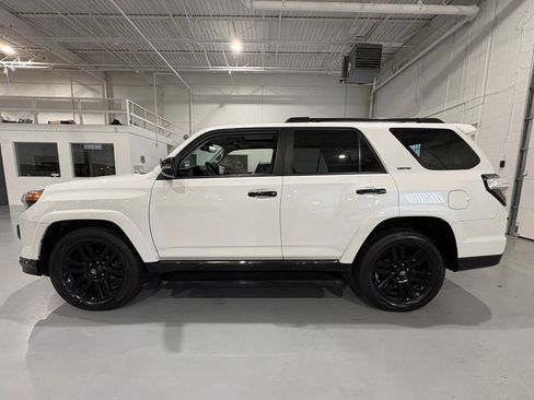 Used 2020 Toyota 4Runner Nightshade AWD/4WD image 4