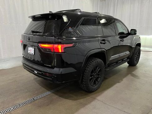 New 2026 Toyota Sequoia Platinum w/ TRD Off-Road Package AWD/4WD image 4