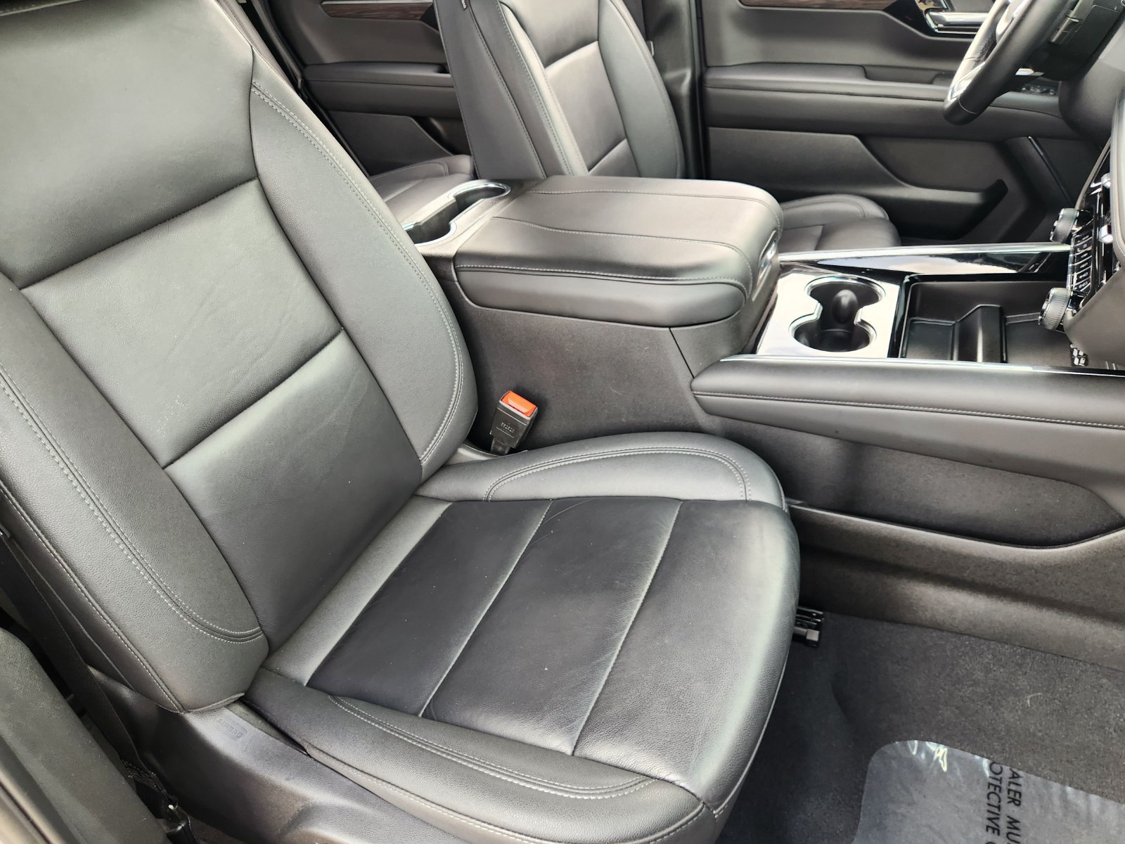 Certified 2025 Chevrolet Tahoe Z71 AWD/4WD image 18