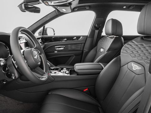 New 2026 Bentley Bentayga AWD/4WD image 15