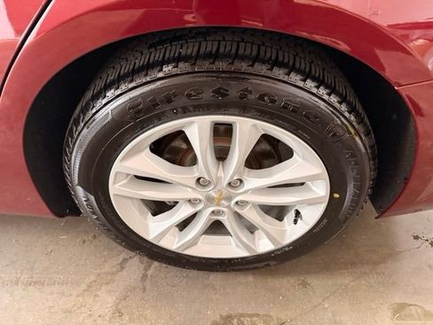 Used 2016 Chevrolet Malibu LT FWD image 6