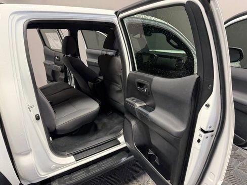 Used 2019 Toyota Tacoma TRD Off-Road image 20