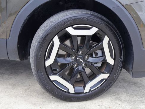 Used 2025 Kia Telluride S FWD image 29