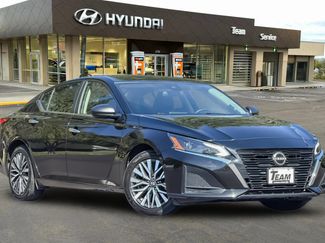 Used 2024 Nissan Altima 2.5 SV FWD video 2