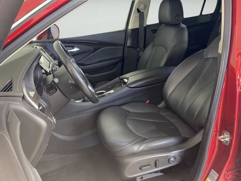 Used 2019 Buick Envision Essence AWD/4WD image 12