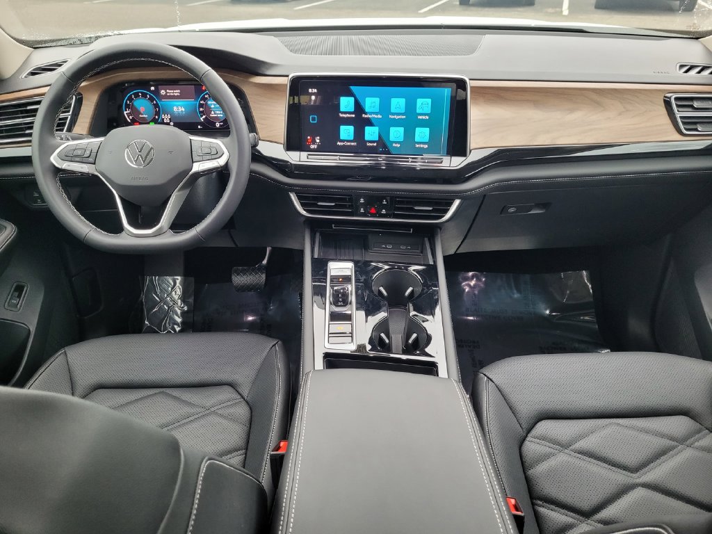 New 2026 Volkswagen Atlas SE FWD image 16