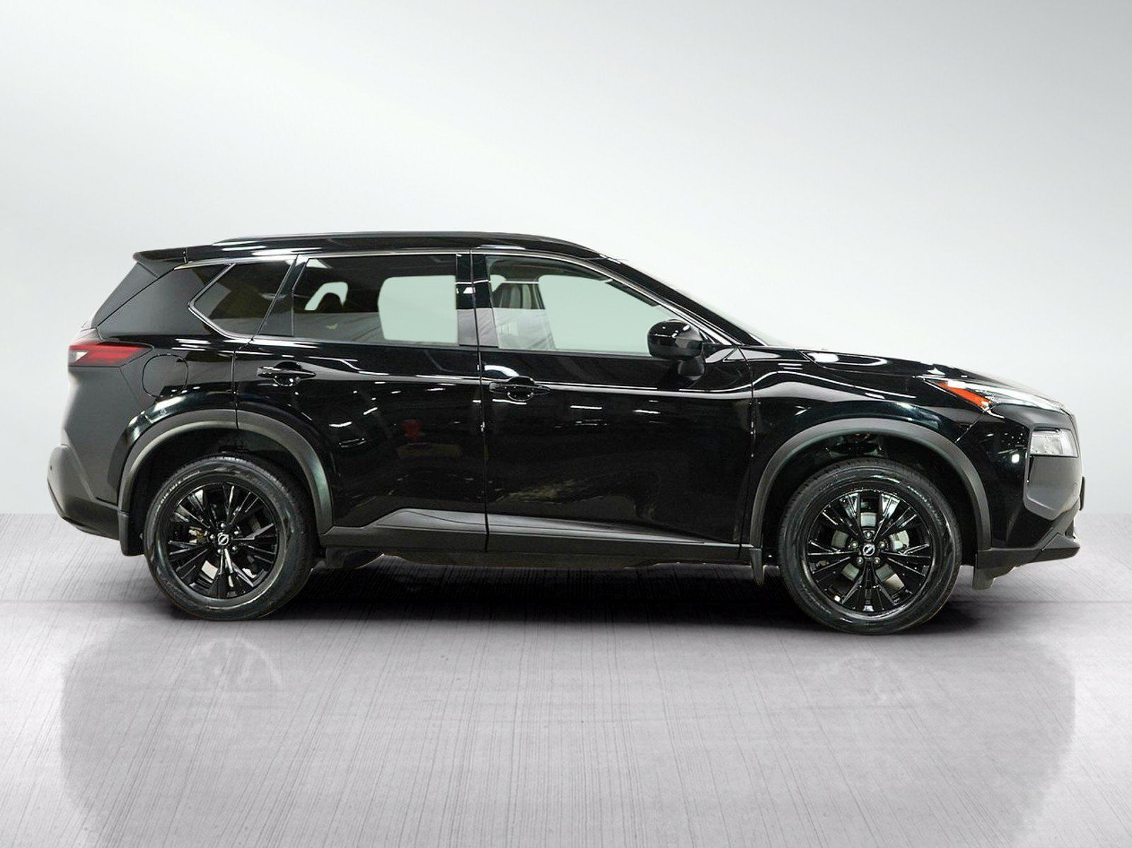 Used 2023 Nissan Rogue SV w/ SV Premium B Package AWD/4WD image 7