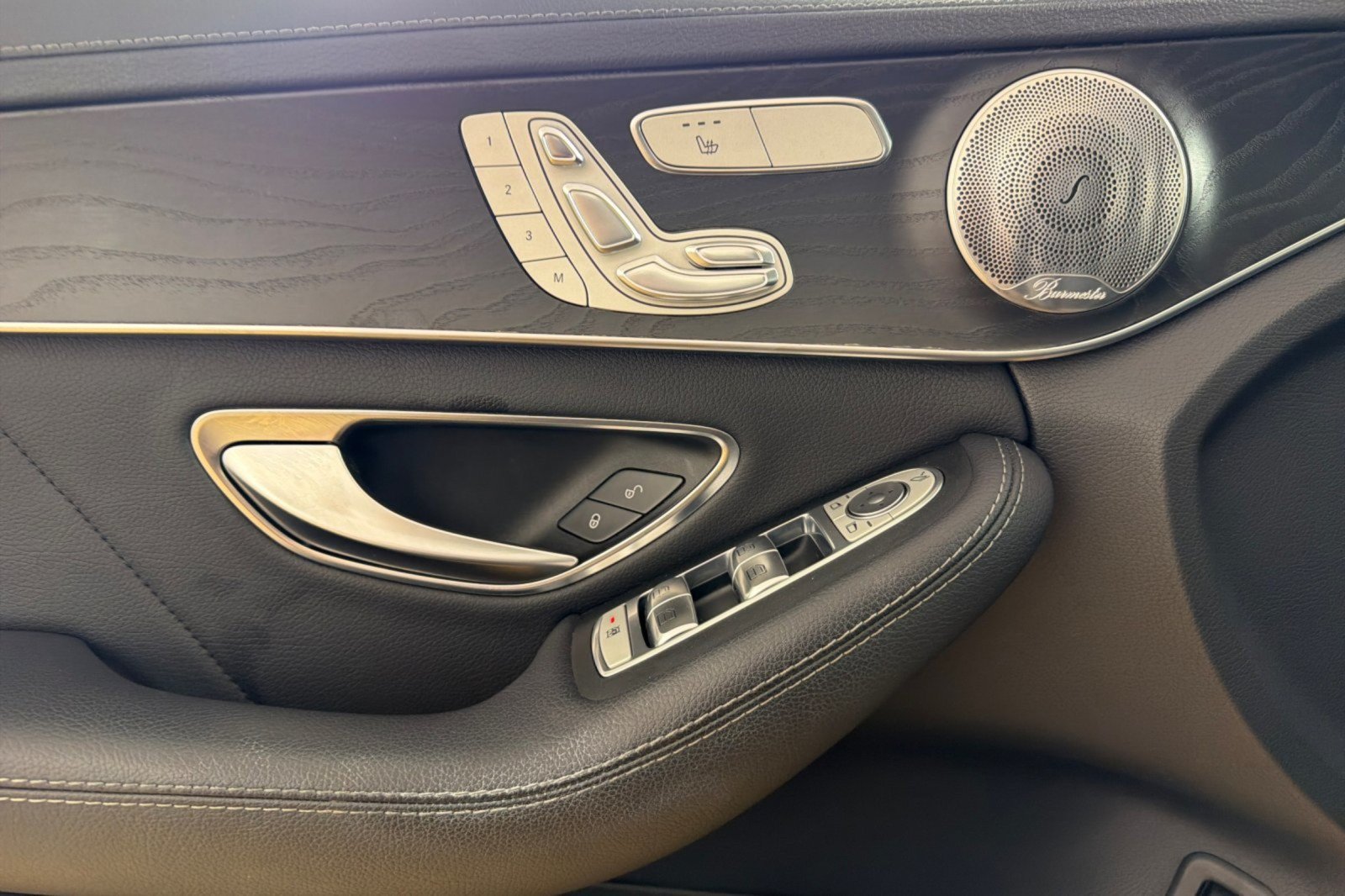 Used 2016 Mercedes-Benz C 300 Sedan image 10