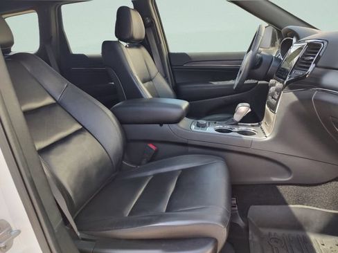 Used 2022 Jeep Grand Cherokee Limited AWD/4WD image 30