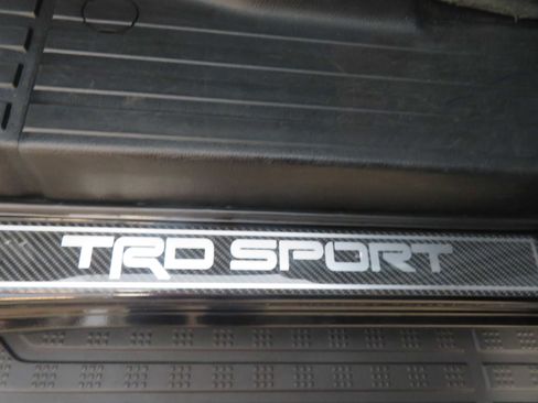 Used 2018 Toyota Sequoia TRD Sport AWD/4WD image 28