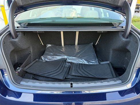 Certified 2025 BMW 330i xDrive Sedan w/ M Sport Package image 36