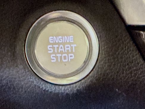 Used 2022 Kia Telluride EX w/ EX Premium Package image 21