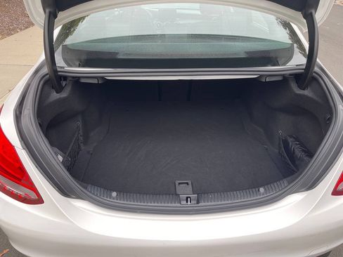 Used 2018 Mercedes-Benz C 300 Sedan image 9