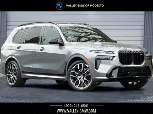 New 2026 BMW X7 M60i image 1