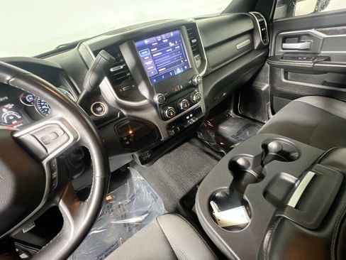 Used 2024 RAM 3500 Big Horn AWD/4WD image 24