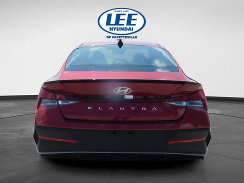 Certified 2025 Hyundai Elantra Sport FWD image 4