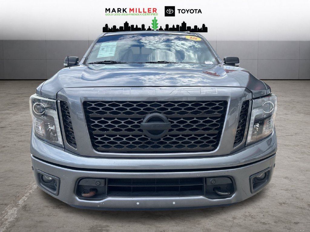 Used 2018 Nissan Titan SV w/ SV Convenience Package AWD/4WD image 9