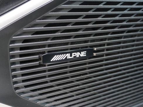 Used 2024 Jeep Wagoneer Series II w/ Flexible Seating Group image 16