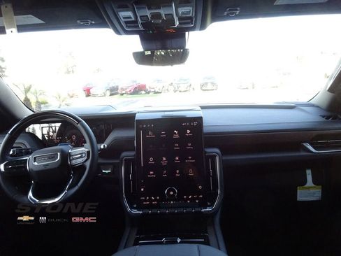 New 2026 GMC Yukon Denali w/ Denali Reserve Package AWD/4WD image 25