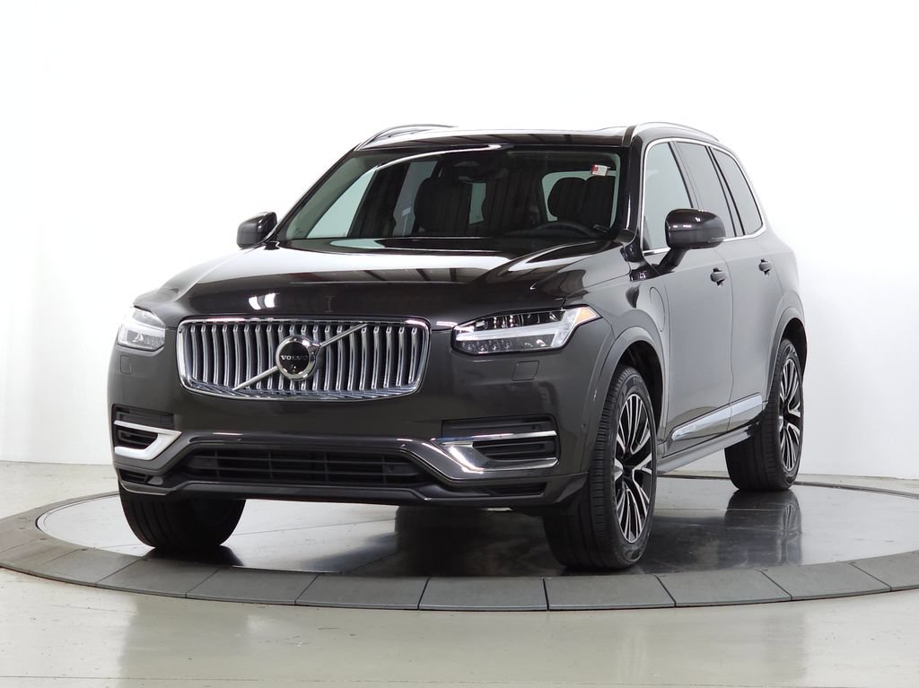 Certified 2024 Volvo XC90 T8 Plus w/ Protection Package AWD/4WD image 3