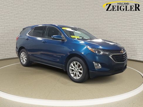 Used 2019 Chevrolet Equinox LT image 3
