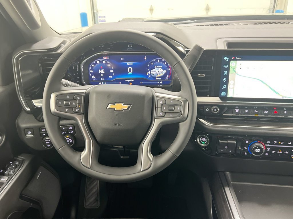 Used 2025 Chevrolet Silverado 3500 LTZ w/ LTZ Convenience Package AWD/4WD image 18