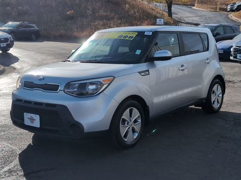Used 2016 Kia Soul image 3