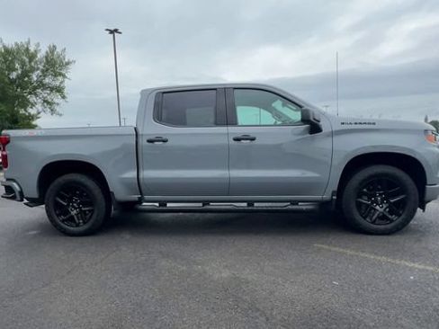 Used 2024 Chevrolet Silverado 1500 Custom w/ Turbomax Blackout Package AWD/4WD image 9