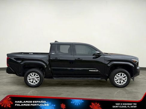 Used 2025 Toyota Tacoma SR5 RWD image 8
