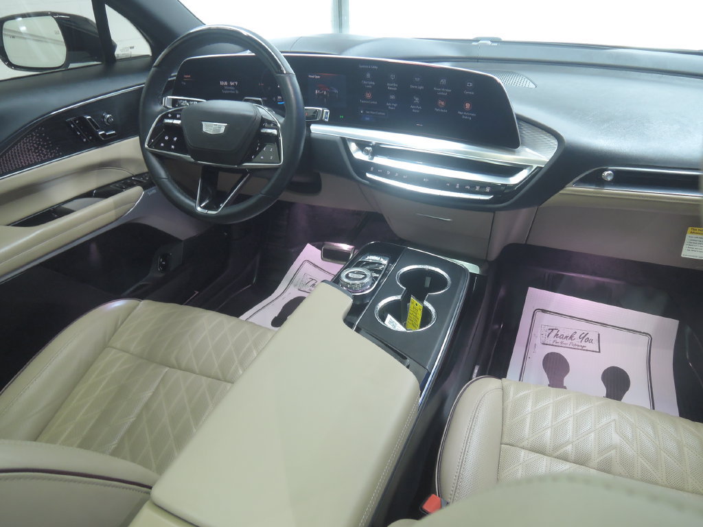 Used 2026 Cadillac Lyriq Signature Luxury w/ Nappa Leather Package AWD/4WD image 42