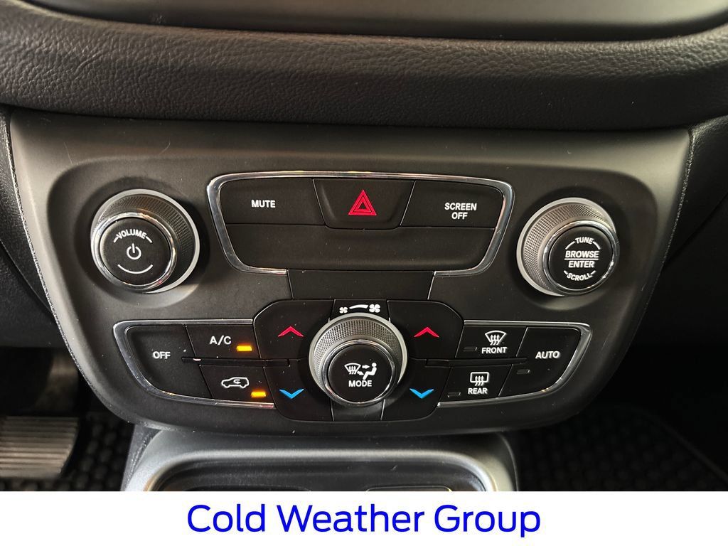 Used 2018 Jeep Compass Latitude w/ Popular Equipment Group AWD/4WD image 29