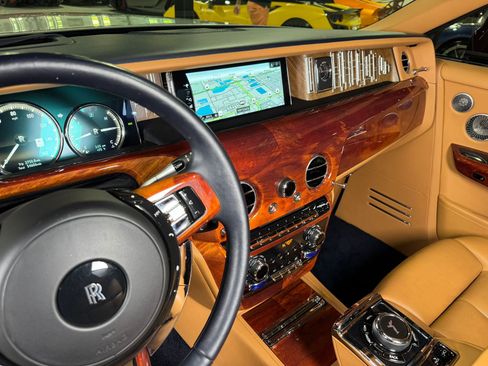 Used 2018 Rolls-Royce Phantom Extended Wheelbase image 33