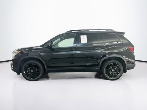 Used 2025 Honda Passport Black Edition image 4