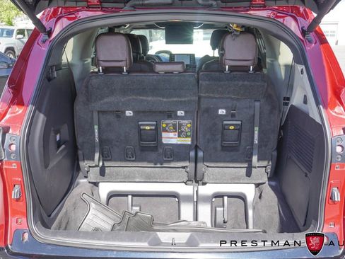 Used 2024 Toyota Sienna Platinum AWD/4WD image 52