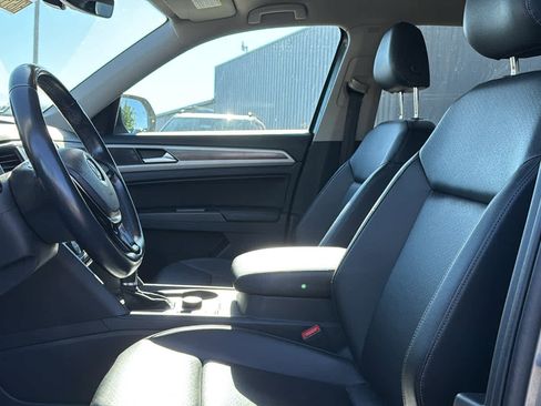 Used 2019 Volkswagen Atlas SE w/ Towing Package image 12