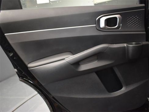 Certified 2025 Kia Sorento S image 16
