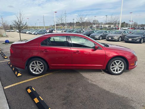 Used 2010 Ford Fusion SEL image 4
