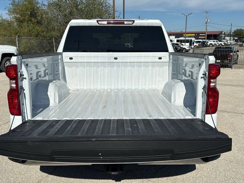 Used 2025 Chevrolet Silverado 1500 LT image 24