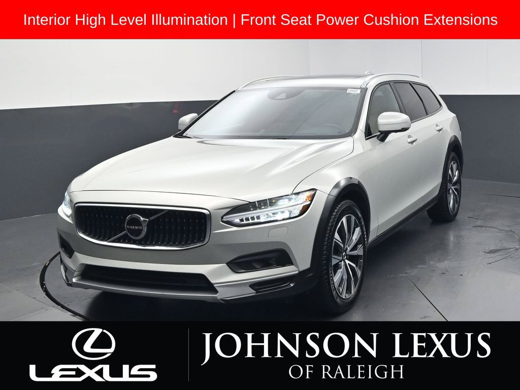 Used 2021 Volvo V90 T6 Cross Country AWD/4WD image 5