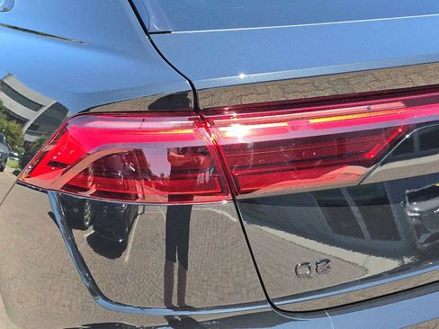 Certified 2025 Audi Q8 Premium AWD/4WD image 37