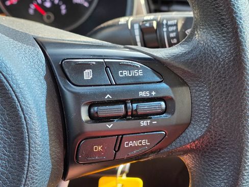 Used 2020 Kia Rio S FWD image 20