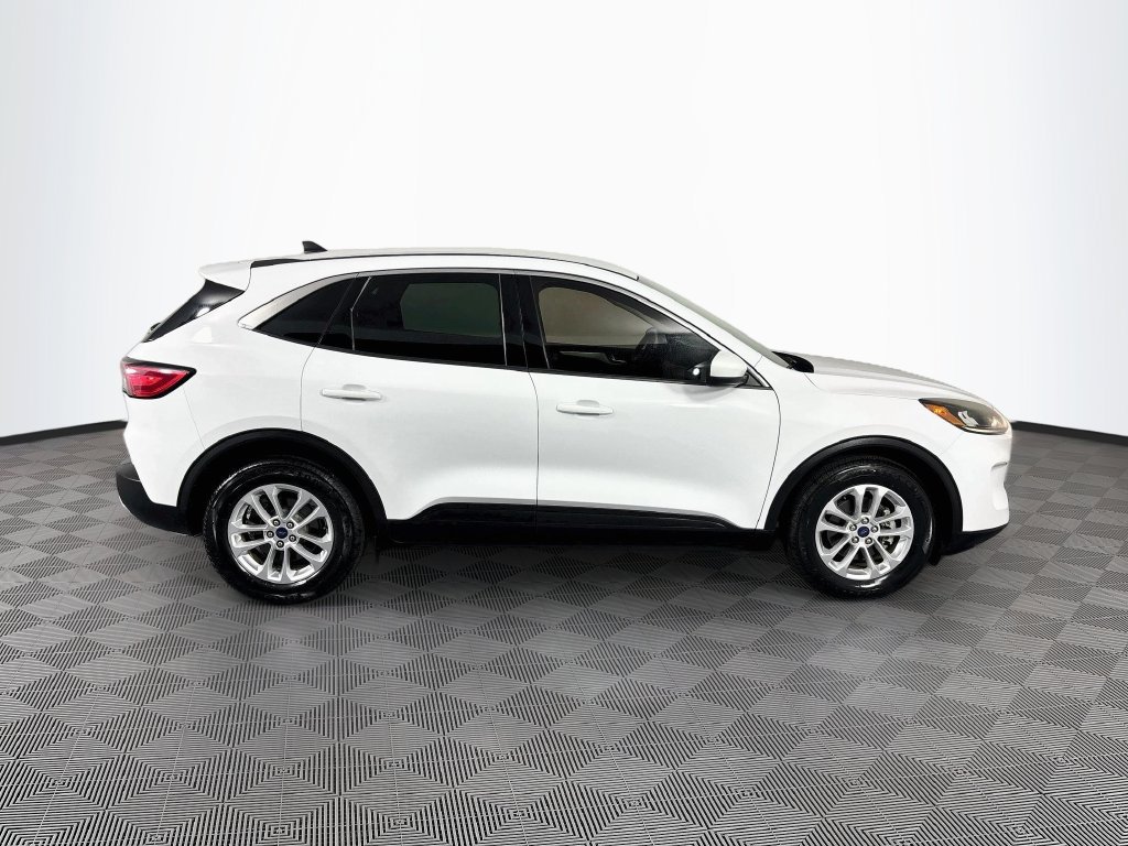 Used 2020 Ford Escape SE FWD image 8