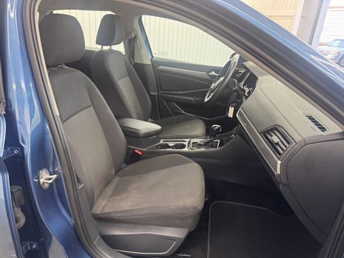 Used 2021 Volkswagen Jetta SE image 10