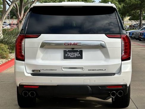 Used 2022 GMC Yukon XL Denali AWD/4WD image 5