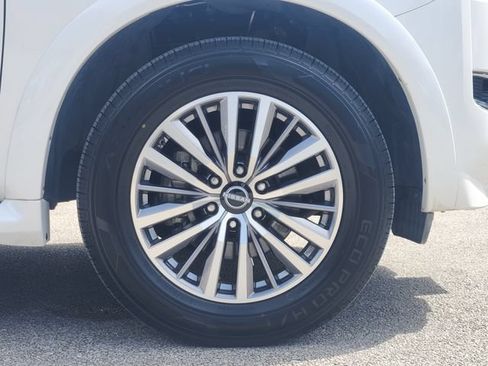 Used 2022 Nissan Armada SV w/ SV Appearance Package RWD image 10
