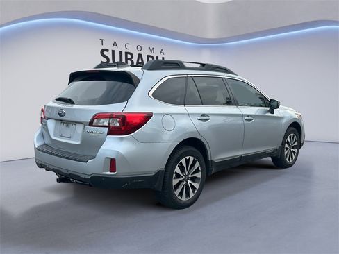 Used 2017 Subaru Outback 2.5i Limited image 5
