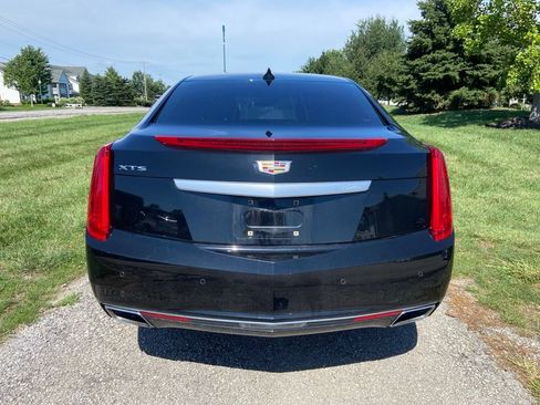 Used 2017 Cadillac XTS Luxury w/ Driver Awareness Package FWD image 4
