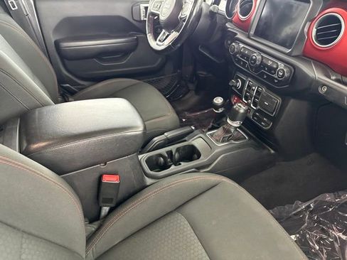 Used 2020 Jeep Wrangler Unlimited Rubicon AWD/4WD image 25