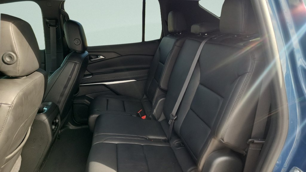 Used 2024 Chevrolet Traverse LS FWD image 11